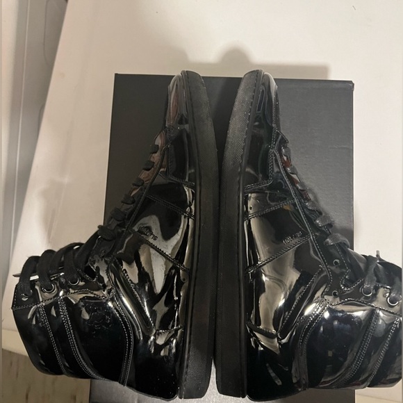 Yves Saint Laurent Sneakers - Picture 4 of 10